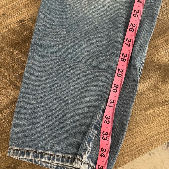 Universal Thread Women's Blue Straight Leg Jeans - Picture 6 of 7